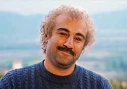 پاسخ «محسن تنابنده» به مداح مشهور پاسخ «محسن تنابنده» به مداح مشهور