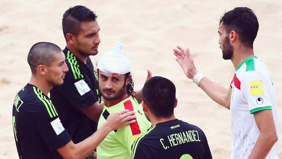 تیم ملی فوتبال ساحلی ایران به مرحله حذفی جام جهانی صعود کرد(+جدول/عکس)