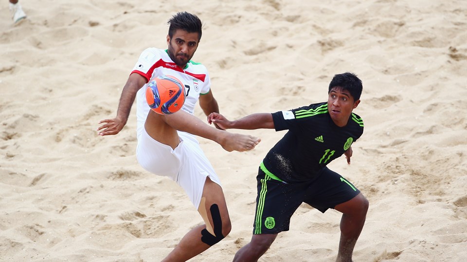 تیم ملی فوتبال ساحلی ایران به مرحله حذفی جام جهانی صعود کرد(+جدول/عکس)