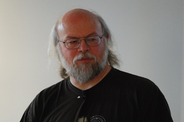 با ۱۲ برنامه نویس تاثیر گذار دنیا آشنا شوید با ۱۲ برنامه نویس تاثیر گذار دنیا آشنا شوید