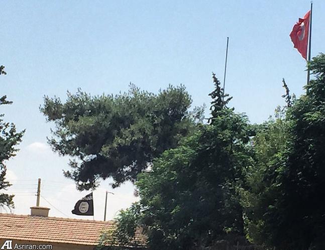 فاصله 30 متری ترکیه و داعش(+عکس)