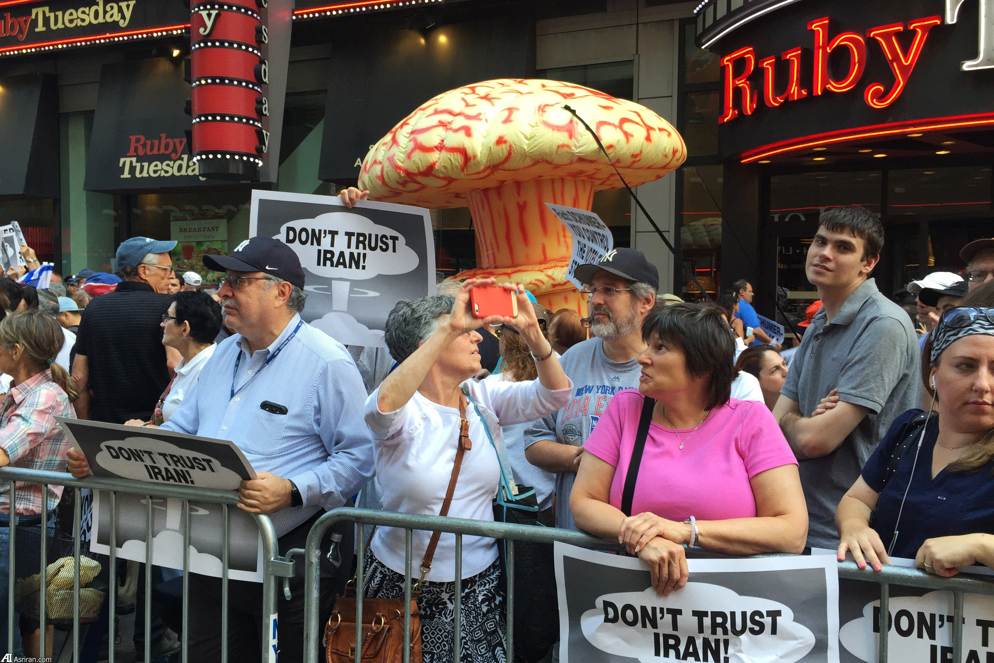 تجمع دلواپسان آمریکایی در نیویورک (+عکس)