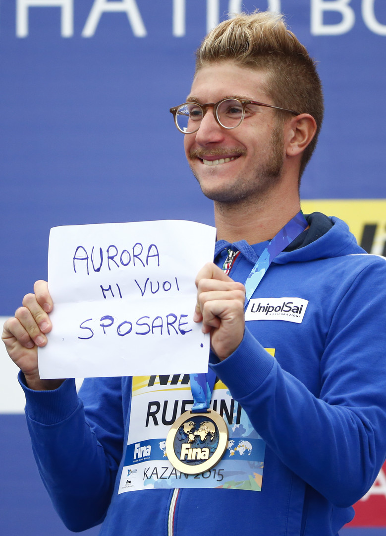 خواستگاری از روی سکو (عکس)