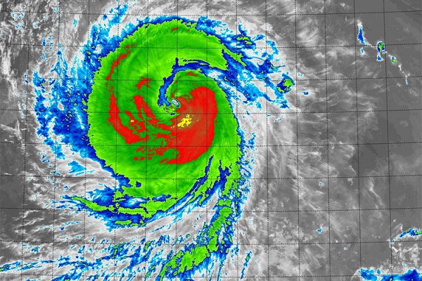دو طوفان قدرتمند از نگاه فضانوردان