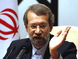 لاریجانی: گفته‌اند سگ آقای احمدی نژاد و مشایی شرف دارد به لاریجانی
