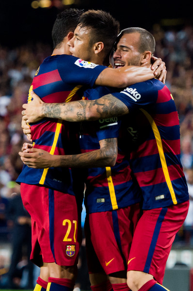 بارسلونا 4 - 1 لوانته / صدرنشینی بارسا با امتیازات کامل(+عکس/جدول) بارسلونا 4 - 1 لوانته / صدرنشینی بارسا با امتیازات کامل(+عکس/جدول)