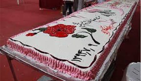 پخت بزرگترین کیک زعفرانی جهان در قاین