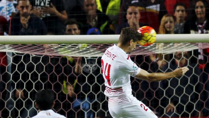 سویا 3-2 رئال مارید / بارسلونا صدرنشین شد(+عکس) سویا 3-2 رئال مارید / بارسلونا صدرنشین شد(+عکس)