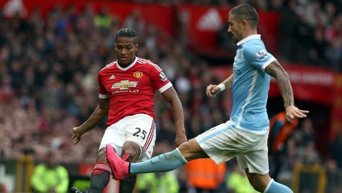 یونایتد 0 - 0 سیتی / تساوی در دربی منچستر و صدرنشینی آبی ها(+عکس/جدول) یونایتد 0 - 0 سیتی / تساوی در دربی منچستر و صدرنشینی آبی ها(+عکس/جدول)