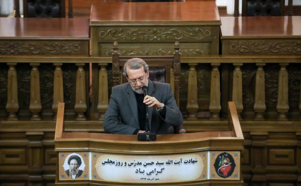 6 نکته متمایز در کنفرانس خبری لاریجانی