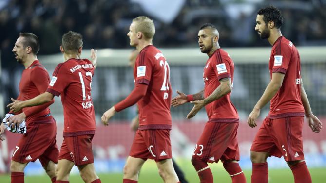 هفته پانزدهم بوندسلیگا / مونشن گلادباخ 3-1 بایرن (+عکس / جدول) هفته پانزدهم بوندسلیگا / مونشن گلادباخ 3-1 بایرن (+عکس / جدول)