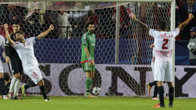 پایان مرحله گروهی لیگ قهرمانان / منچستریونایتد حذف شد(+عکس/جدول 4 گروه اول) پایان مرحله گروهی لیگ قهرمانان / منچستریونایتد حذف شد(+عکس/جدول 4 گروه اول)