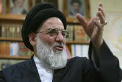 آیت الله شاهرودی: قرار بود مهندس موسوی بیاید در تلویزیون صحبت کند، نمی دانم کدام خنّاسان ذهنش را عوض کردند آیت الله شاهرودی: قرار بود مهندس موسوی بیاید در تلویزیون صحبت کند، نمی دانم کدام خنّاسان ذهنش را عوض کردند