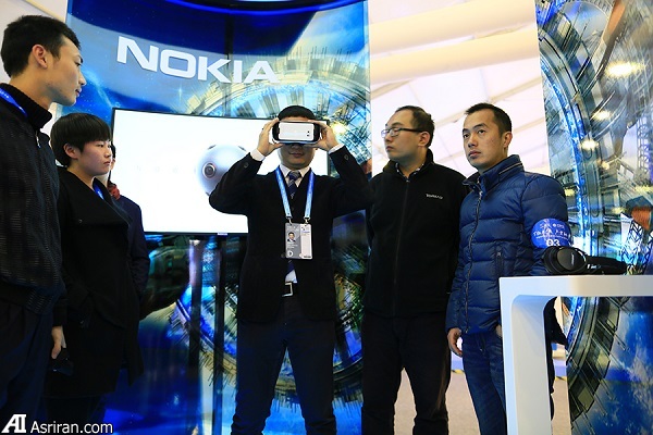 نگاهی گذرا به نمایشگاه «نور اینترنت» نگاهی گذرا به نمایشگاه «نور اینترنت»