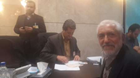 غرضی داوطلب نمایندگی در 2 مجلس شد غرضی داوطلب نمایندگی در 2 مجلس شد