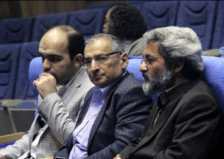 مناظره زیبا کلام و سلیمی نمین در دانشگاه جندی شاپور اهواز مناظره زیبا کلام و سلیمی نمین در دانشگاه جندی شاپور اهواز