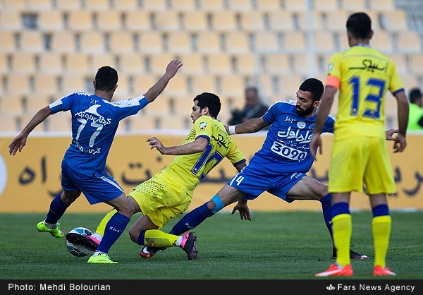 نفت 1 (5) - (6) 1 استقلال /رحمتی ، استقلال را به نیمه نهایی رساند نفت 1 (5) - (6) 1 استقلال /رحمتی ، استقلال را به نیمه نهایی رساند