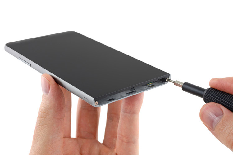بررسی iFixit خبر از تعمیرپذیری آسان الجی G5 میدهد بررسی iFixit خبر از تعمیرپذیری آسان الجی G5 میدهد