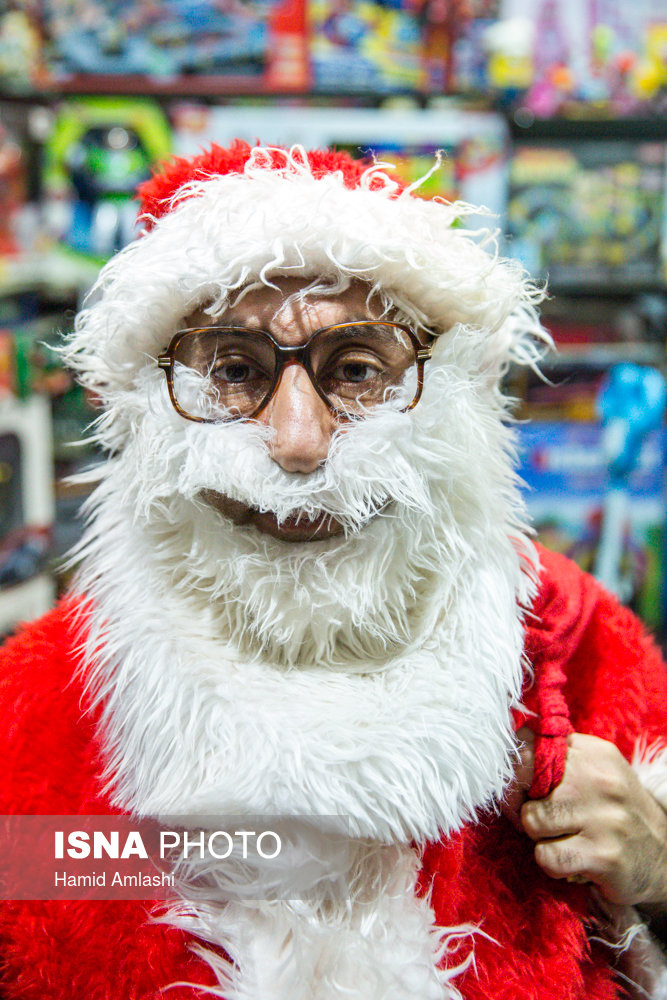 خرید کریسمس در تهران (+عکس)