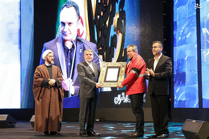 افتتاحیه سی و پنجمین جشنواره فیلم فجر (+عکس)