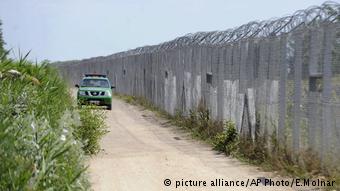 طرح ساخت زندان های بزرگ برای پناهجویان در مجارستان