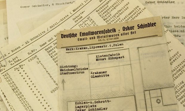 مدارک نجارت یهودی ها به وسیله یک تاجر آلمانی به فروش گذاشته شد
