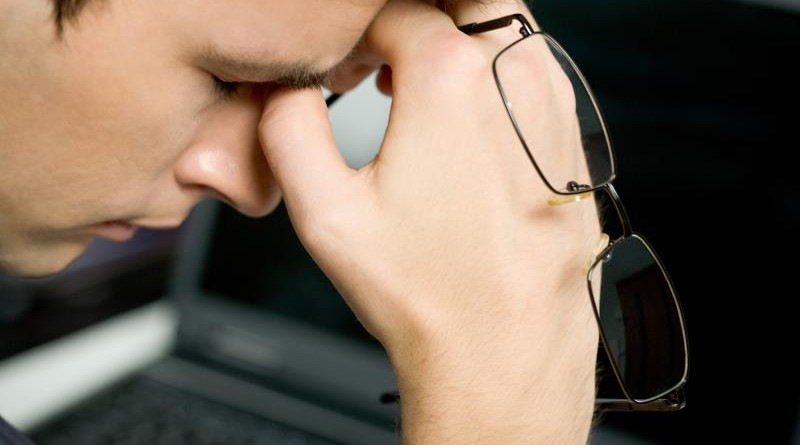 خستگی باعث گرایش به غذاهای ناسالم میشود خستگی باعث گرایش به غذاهای ناسالم میشود