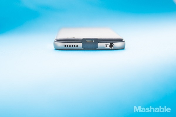 معرفی باریک‌ترین و زیباترین قاب باتری‌دار برای آی‌فون