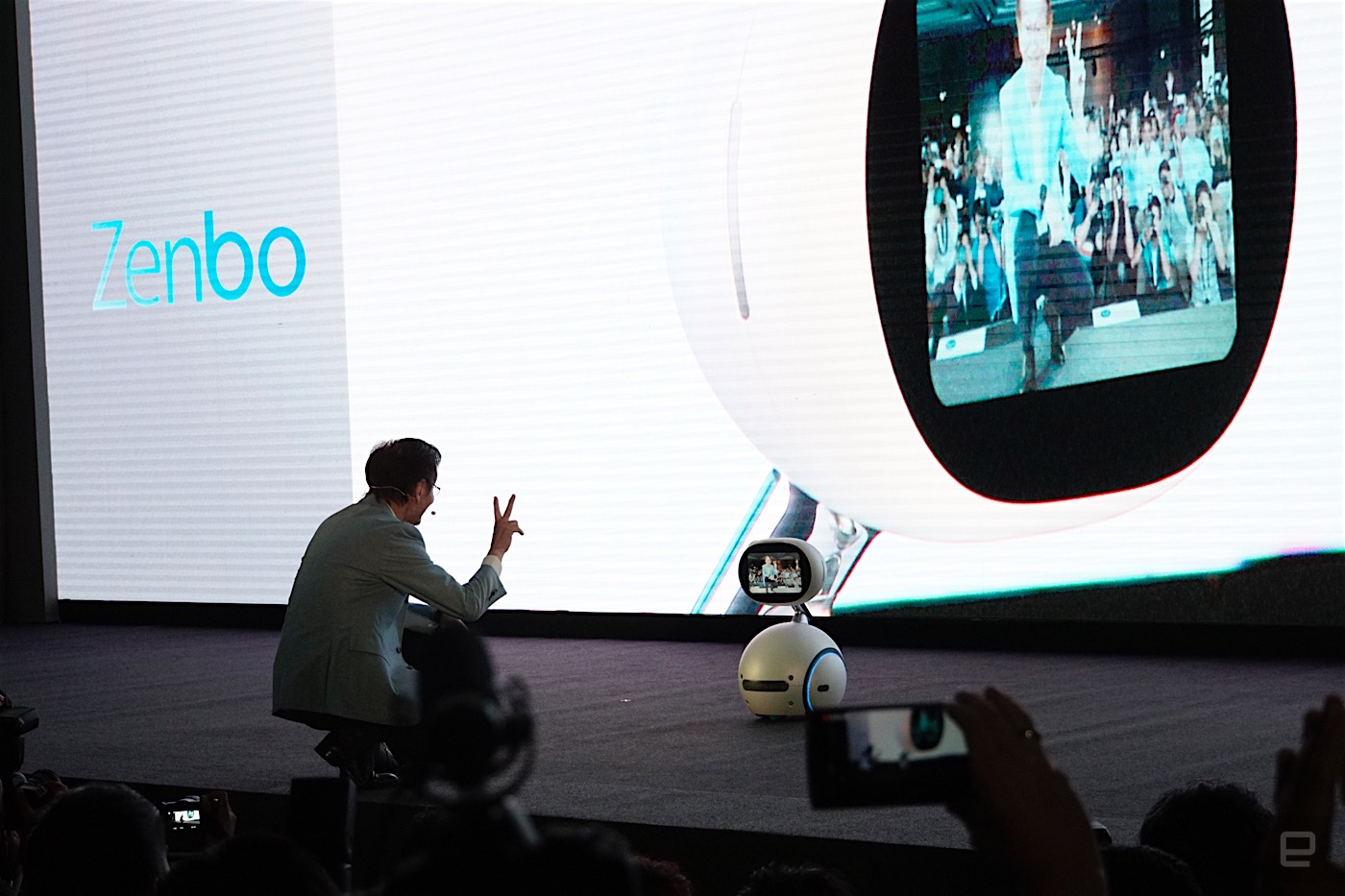 ZenBo روبات خانگی ایسوس معرفی شد ZenBo روبات خانگی ایسوس معرفی شد