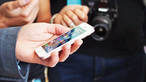 ۱۲ نکته برای استفاده بهتر از آیفون SE ۱۲ نکته برای استفاده بهتر از آیفون SE