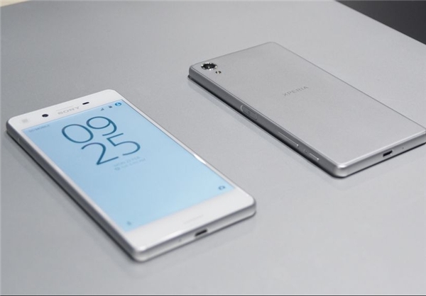 سلفی پانوراما و رقابت داغ 20 مگاپیکسلیها سلفی پانوراما و رقابت داغ 20 مگاپیکسلیها