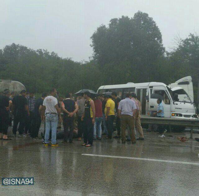 حادثه رانندگی برای سربازان/ یک کشته و 5 زخمی