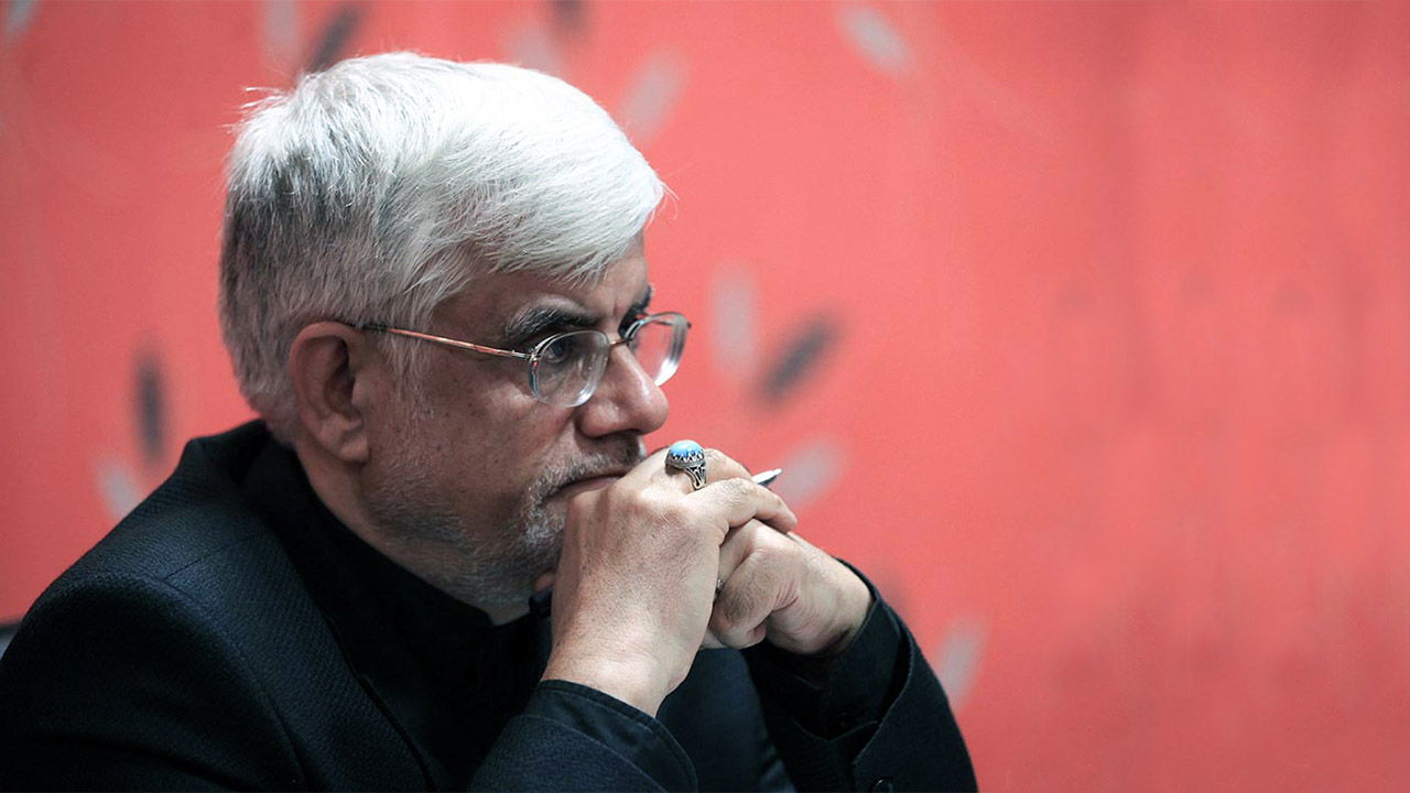 از عارف اندازه عارف انتظار داشته باشید/ او از عارف اندازه عارف انتظار داشته باشید/ او