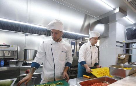 خلاقیت چینی‌ها در تغییر کاربری هواپیمای به رستوران