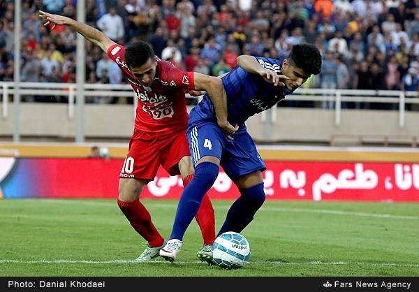 استقلال خ 1 - 1 پرسپولیس / قرمزها صدرنشین ماندند(+جدول/عکس) استقلال خ 1 - 1 پرسپولیس / قرمزها صدرنشین ماندند(+جدول/عکس)