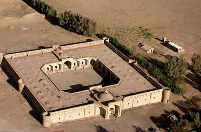 کویر گردی؛ فرصتی برای ستاره چینی کویر گردی؛ فرصتی برای ستاره چینی