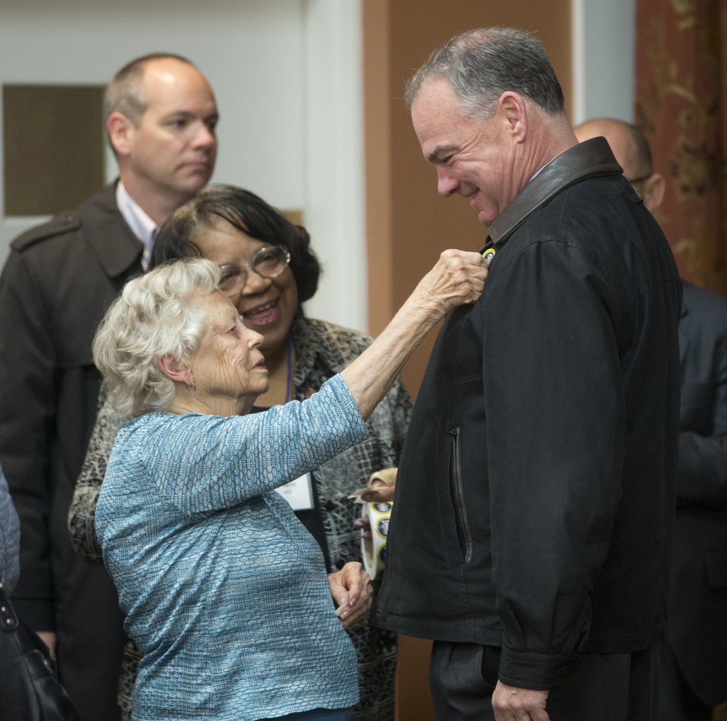 آغاز انتخابات ریاست جمهوری آمریکا/ رقابت شدید کلینتون و ترامپ در ۱۰ ایالت تعیین کننده