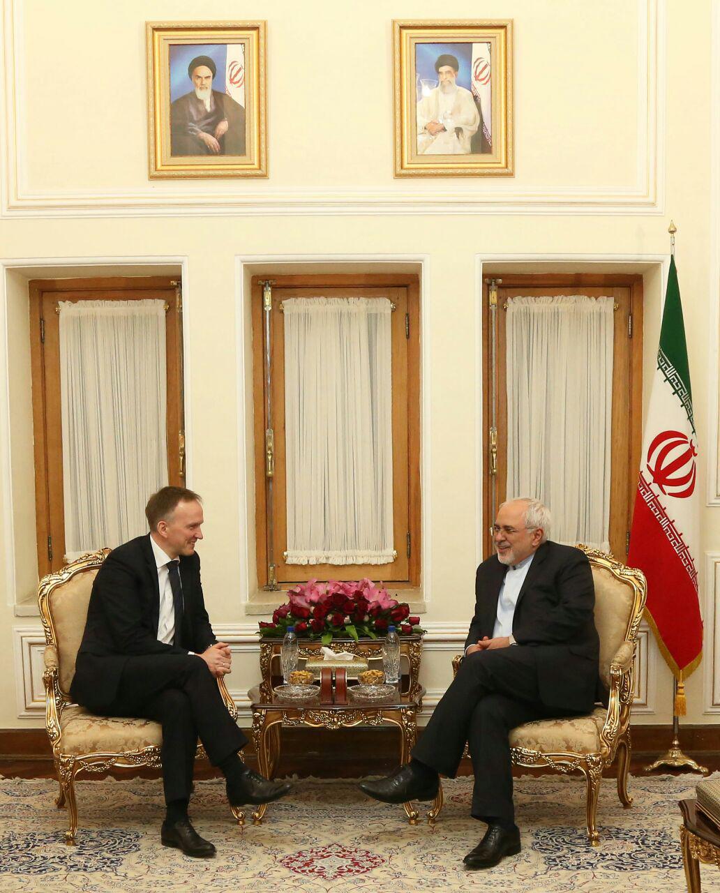 دیدار قائم مقام وزیر امور خارجه لتونی با  ظریف (+عکس)