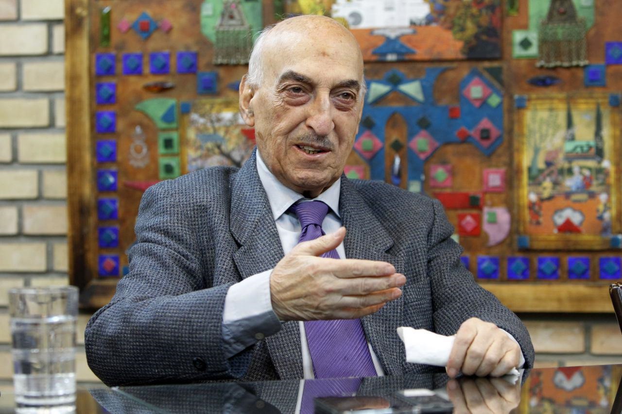 هرمیداس باوند: ترامپ نشان داد همه گزینه های برای سوریه روی میز است/ استراتژی نهایی روسیه تفاهم با امریکا است