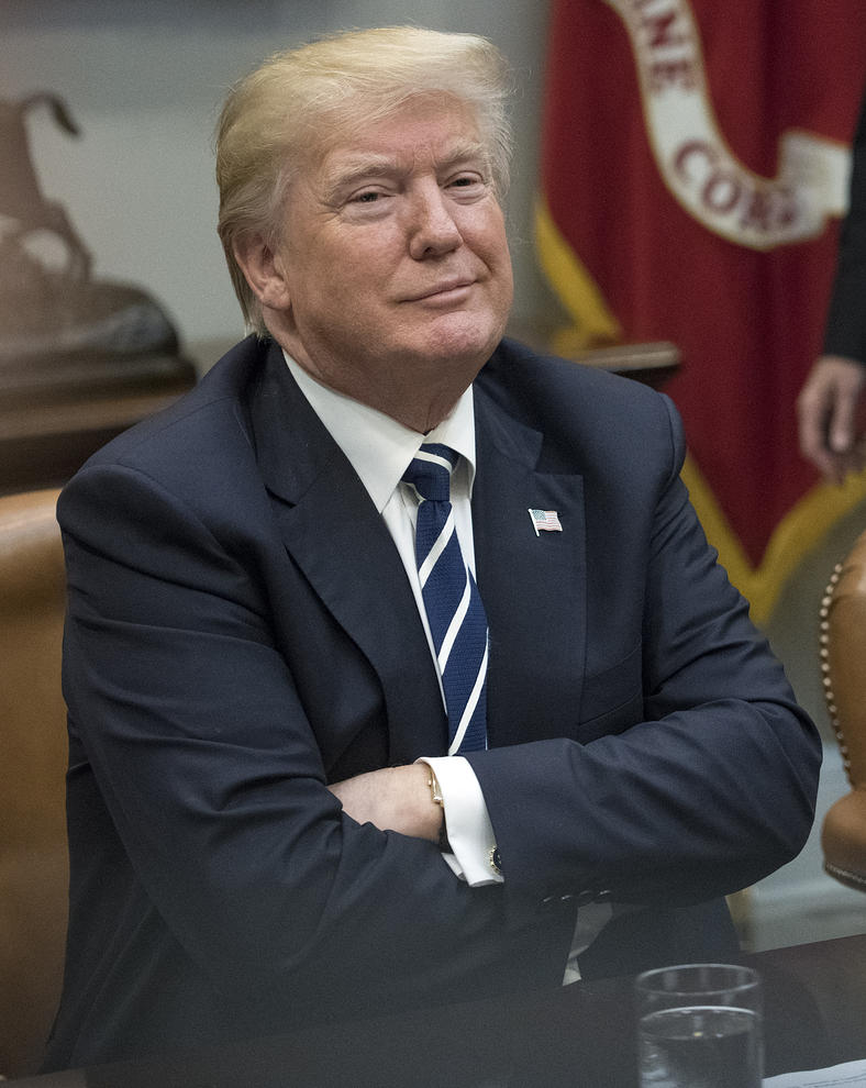 ترامپ: چرا می گذارید مردم  از کشورهای 