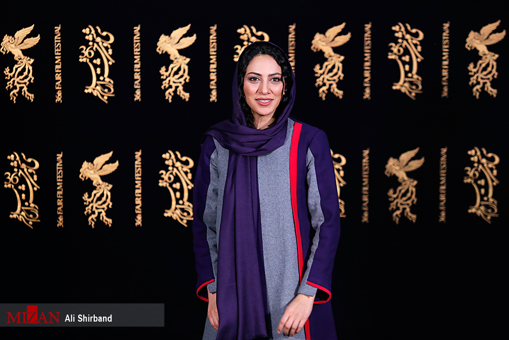 فیلمها و حاشیههای روز هشتم جشنواره فجر در سینمای رسانه (+عکس) فیلمها و حاشیههای روز هشتم جشنواره فجر در سینمای رسانه (+عکس)