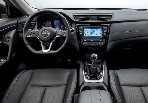 ایکس- تریل 2018 خودروی خوبی بود اگر در سال 2014 به سر می‌بردیم