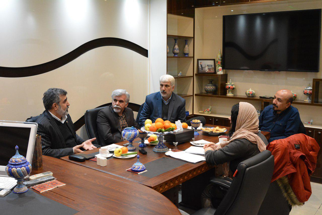 کمالوندی: اروپا به دنبال مکانیزم‌هایی است که از سرمایه گذاری شرکت‌های خود در ایران حمایت کند/ تیم آمریکایی برای اینکه بتواند اجماعی علیه ایران درست کند با مشکلات زیادی روبرو خواهد بود/در عالم سیاست زورگویی کاربردی ندارد/اگر برجام تقض شود كمتر از دو سال به بیشتر از آن میزان قبل و تعيين شده در قانون می‌رسیم