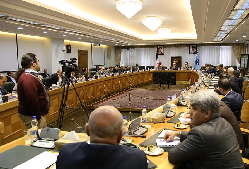 رییس بانک مرکزی: ثبات به بازار ارز باز می گردد رییس بانک مرکزی: ثبات به بازار ارز باز می گردد