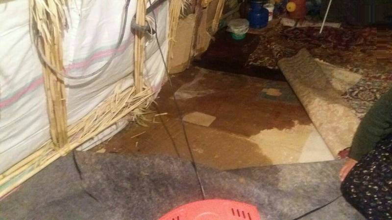 وضعیت کپرهای زلزله‌زدگان سرپل ذهاب پس از باران (عکس)