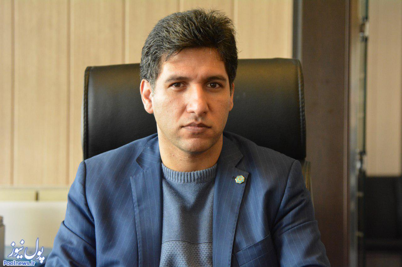 مشتری مداری و ارائه خدمات مناسب رمز موفقیت یک شعبه است مشتری مداری و ارائه خدمات مناسب رمز موفقیت یک شعبه است