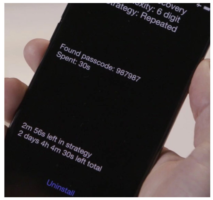 با این دستگاه میتوان رمزعبور هر گوشی آیفون حتی آیفون X را هک کرد (+عکس) با این دستگاه میتوان رمزعبور هر گوشی آیفون حتی آیفون X را هک کرد (+عکس)