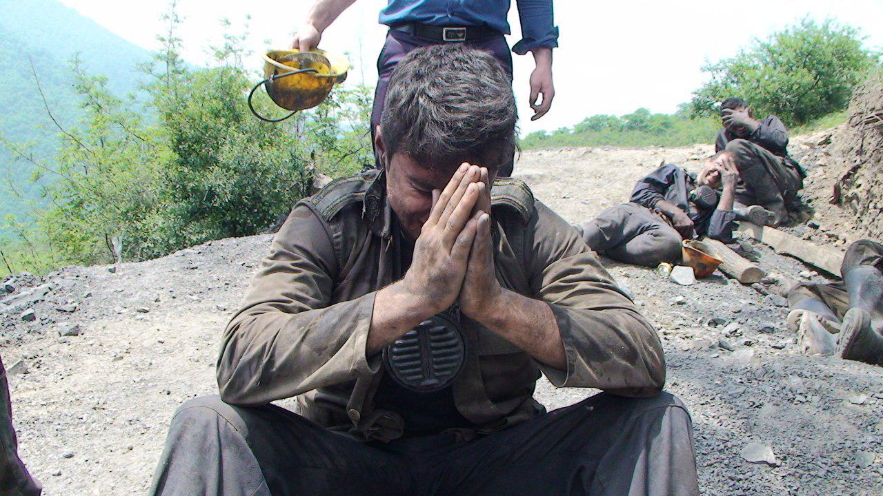 خروج جسد 7 معدنچی دیگر از  معدن آزادشهر/ آمار جانباختگان؛ 42 نفر