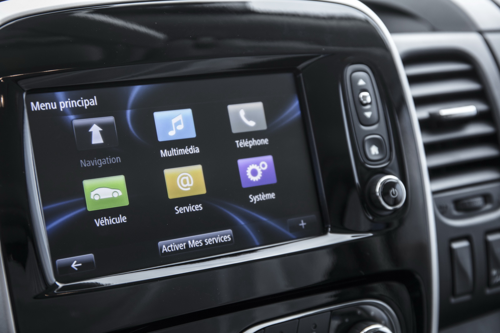 ترافیک اسپیس کلاس رنو را ببینید ترافیک اسپیس کلاس رنو را ببینید