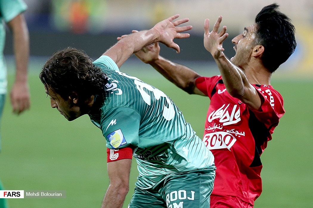 ذوب آهن 3 - 3 پرسپولیس / بازگشت قرمزها با دو گل طارمی(+عکس)